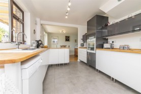 Images for Cotswold Avenue, Northampton