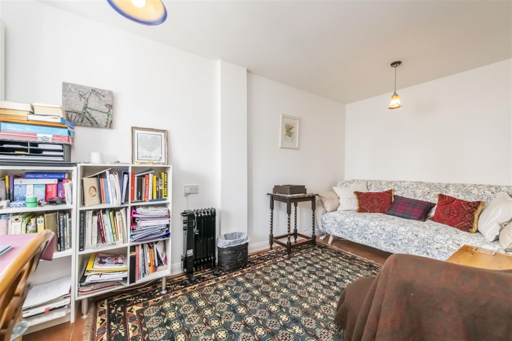 Images for Cotswold Avenue, Northampton EAID:oscarjamesapi BID:1