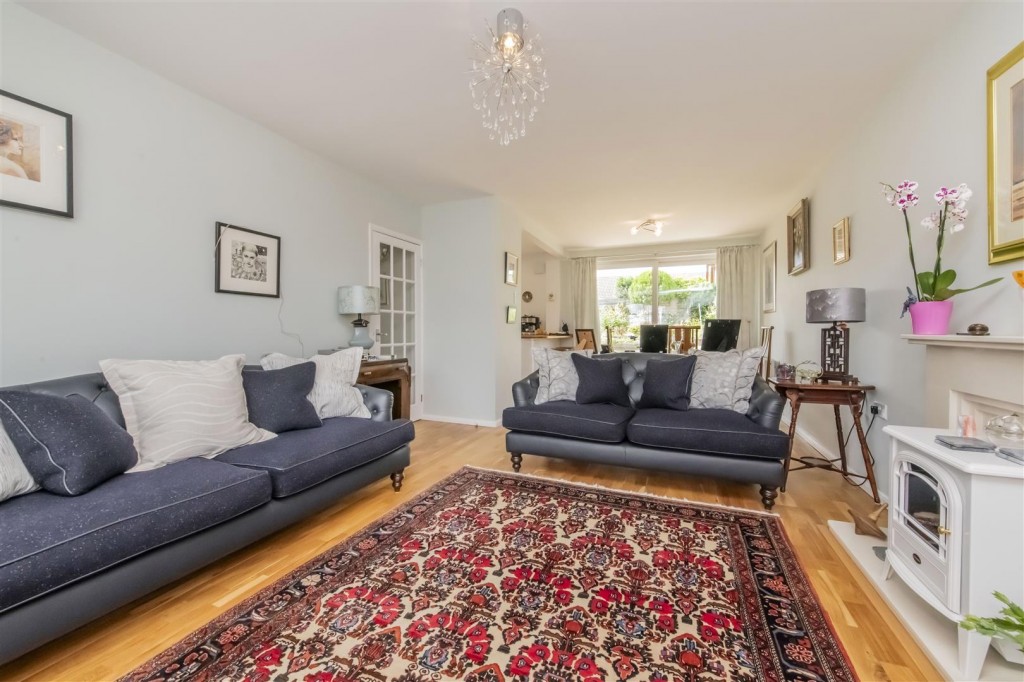 Images for Cotswold Avenue, Northampton EAID:oscarjamesapi BID:1