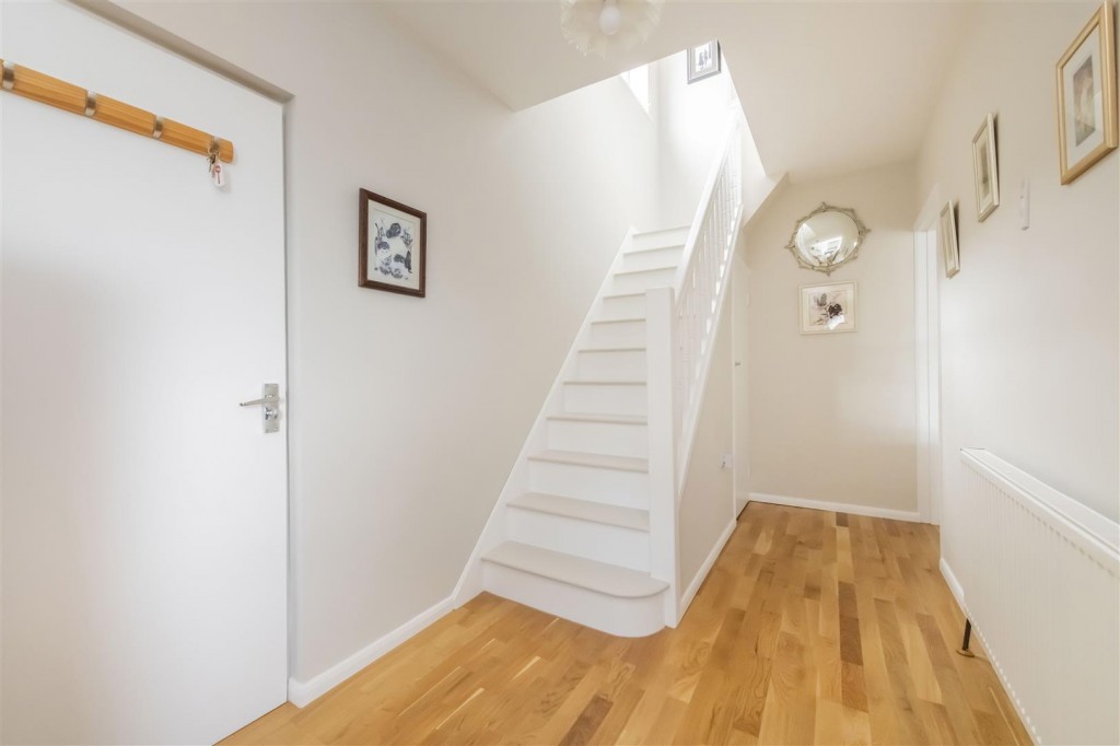 Images for Cotswold Avenue, Northampton EAID:oscarjamesapi BID:1