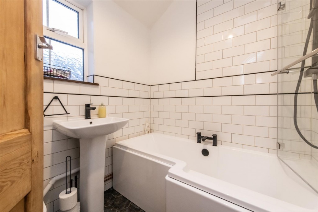 Images for Castle Road, Wellingborough EAID:oscarjamesapi BID:6