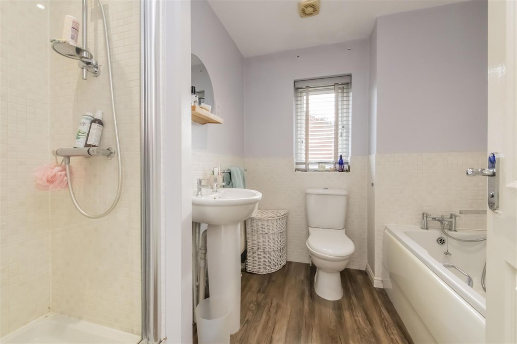 Images for Green Close, Irthlingborough, Wellingborough EAID:oscarjamesapi BID:6