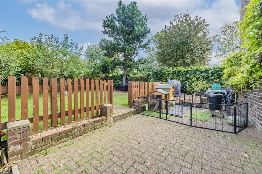 Images for Saxon Way, Raunds, Wellingborough EAID:oscarjamesapi BID:6