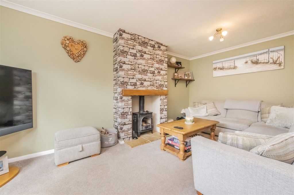Images for Saxon Way, Raunds, Wellingborough EAID:oscarjamesapi BID:6