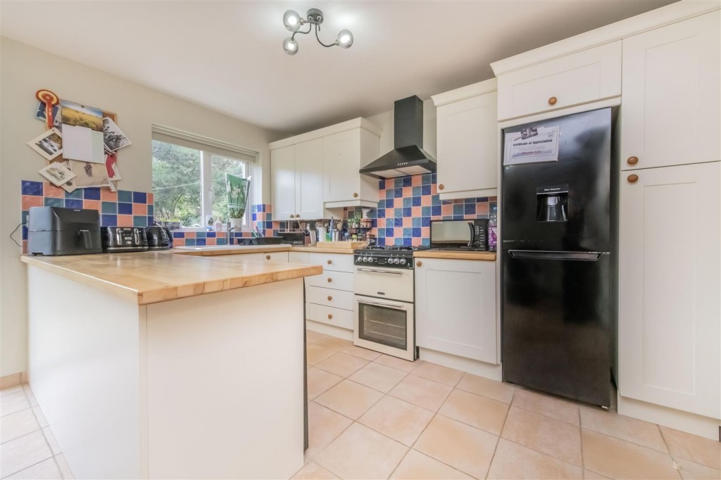 Images for Saxon Way, Raunds, Wellingborough EAID:oscarjamesapi BID:6