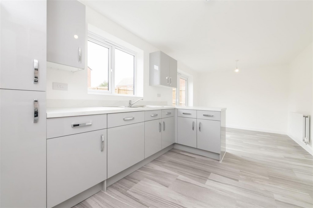 Images for Thornton Avenue, Barton Seagrave EAID:oscarjamesapi BID:3