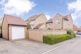 Images for Woodford Road, Burton Latimer