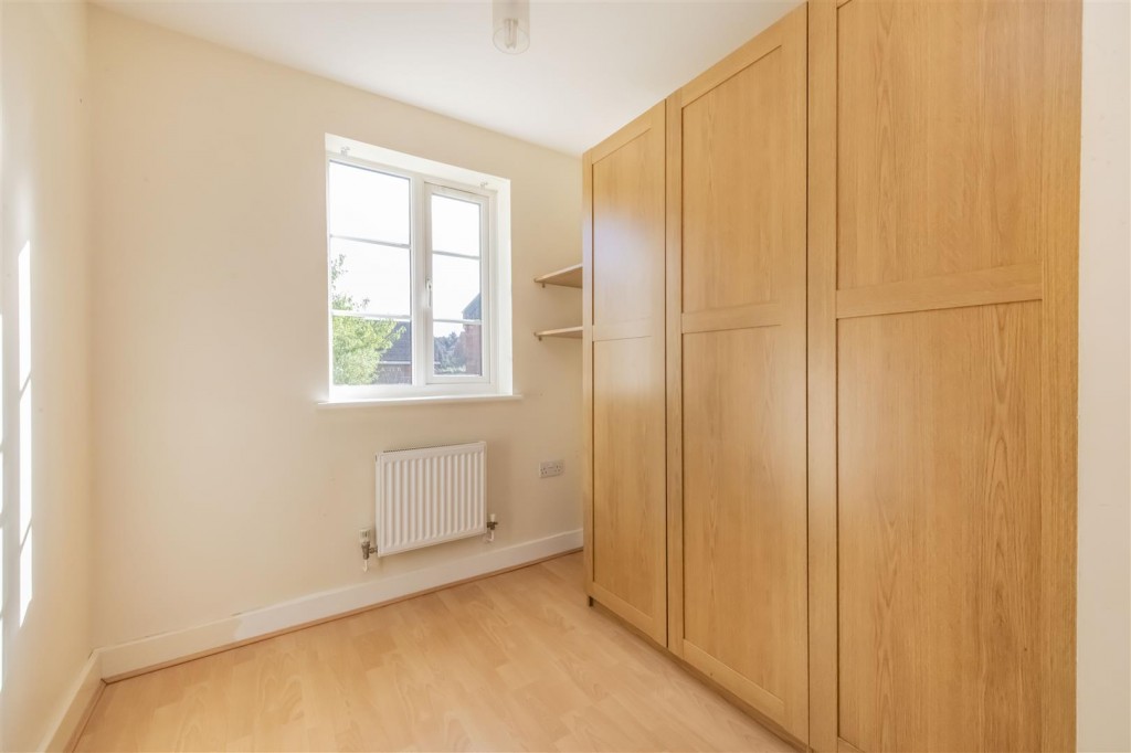 Images for Clover Field, Northampton EAID:oscarjamesapi BID:1