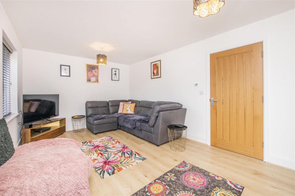 Images for Groome Street, Burton Latimer EAID:oscarjamesapi BID:3