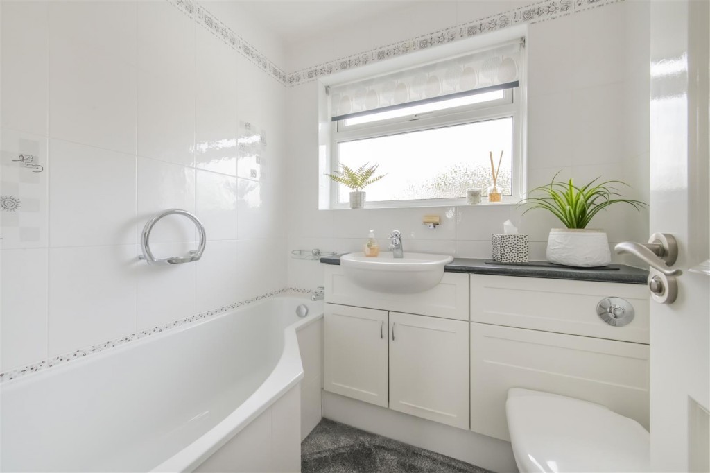 Images for Collingwood Avenue, Corby EAID:oscarjamesapi BID:4