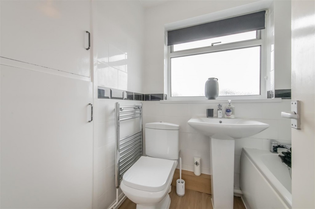 Images for Deeble Road, Kettering EAID:oscarjamesapi BID:2