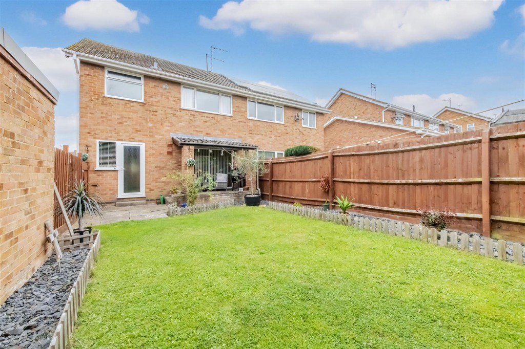 Images for Deeble Road, Kettering EAID:oscarjamesapi BID:2