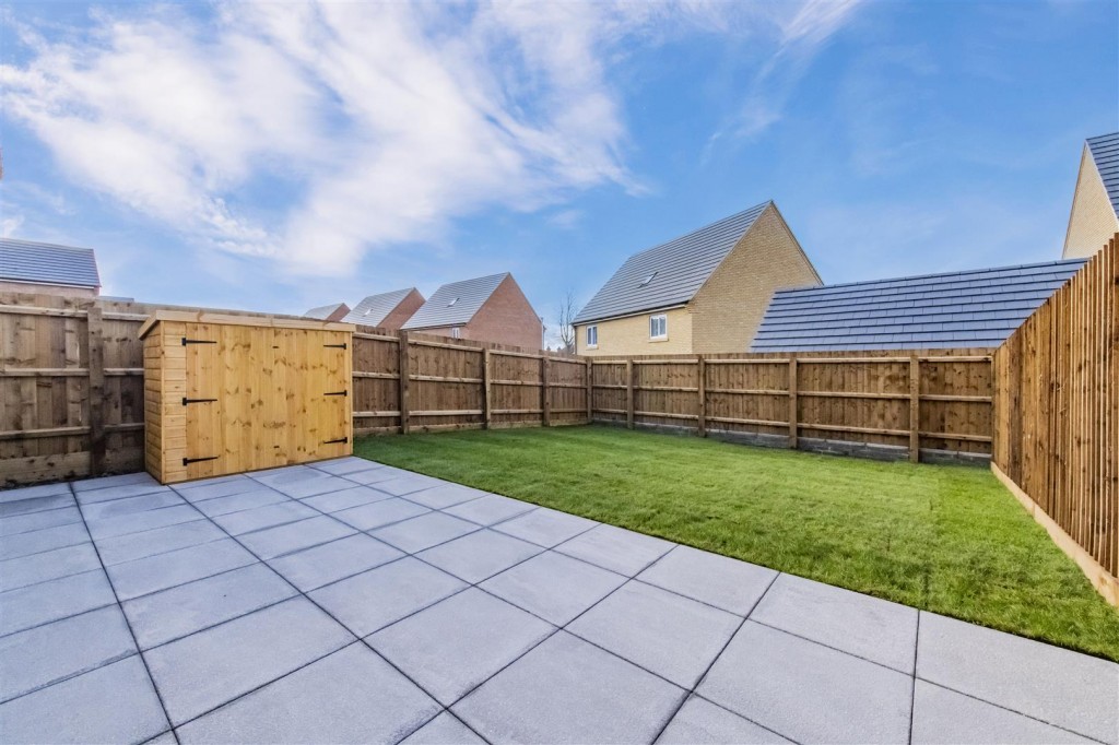 Images for Poppies Road, Kettering EAID:oscarjamesapi BID:2