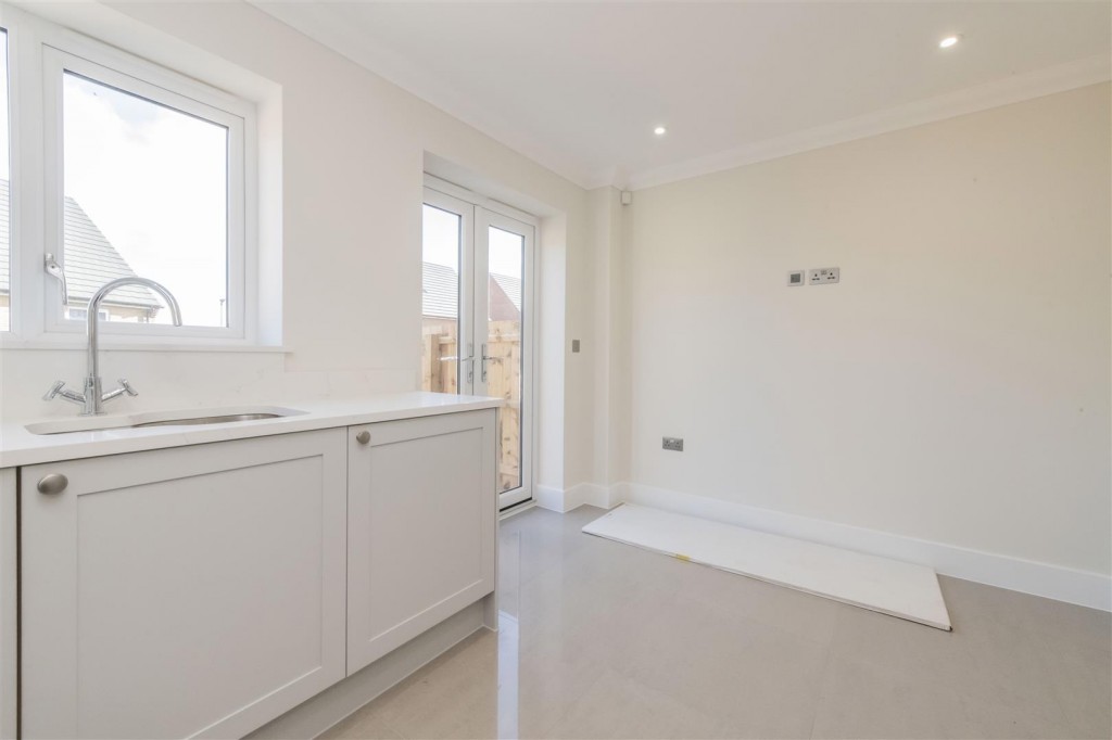 Images for Poppies Road, Kettering EAID:oscarjamesapi BID:2