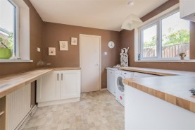 Images for Deeneside, Weldon, Corby