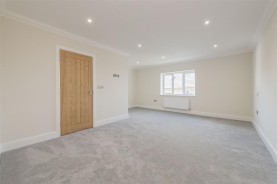 Images for ** STAR BUY ** Poppies Road, Kettering