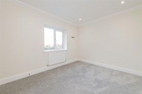 Images for ** STAR BUY ** Poppies Road, Kettering