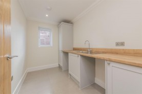 Images for ** STAR BUY ** Poppies Road, Kettering