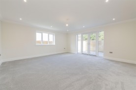 Images for ** STAR BUY ** Poppies Road, Kettering