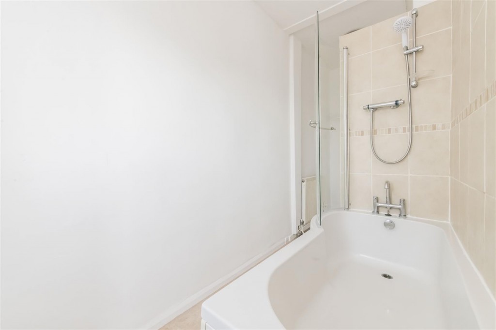 Images for Rockingham Road, Kettering EAID:oscarjamesapi BID:2