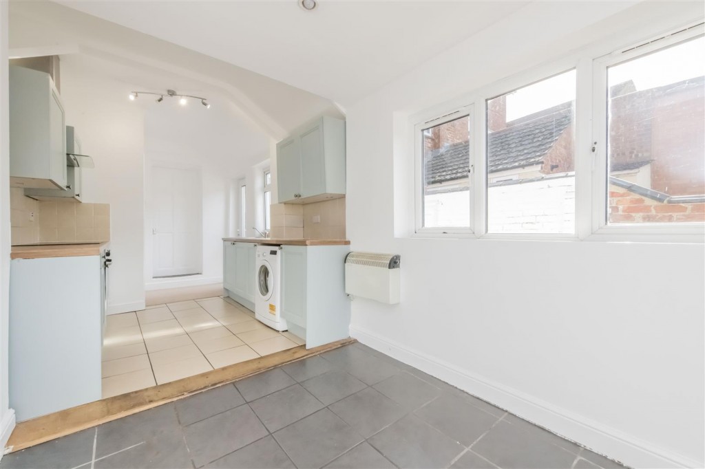 Images for Rockingham Road, Kettering EAID:oscarjamesapi BID:2