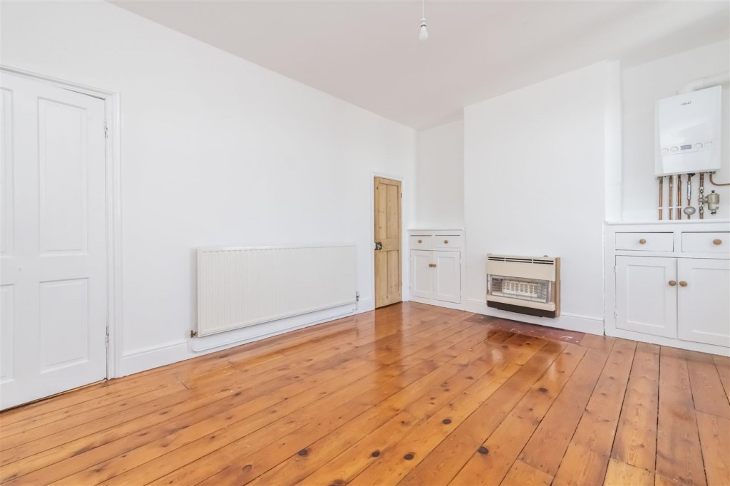 Images for Rockingham Road, Kettering EAID:oscarjamesapi BID:2