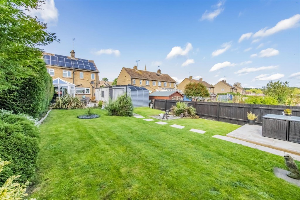 Images for Willow Lane, Stanion, Kettering EAID:oscarjamesapi BID:4