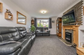 Images for Willow Lane, Stanion, Kettering