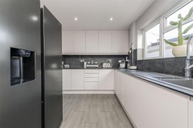 Images for Willow Lane, Stanion, Kettering