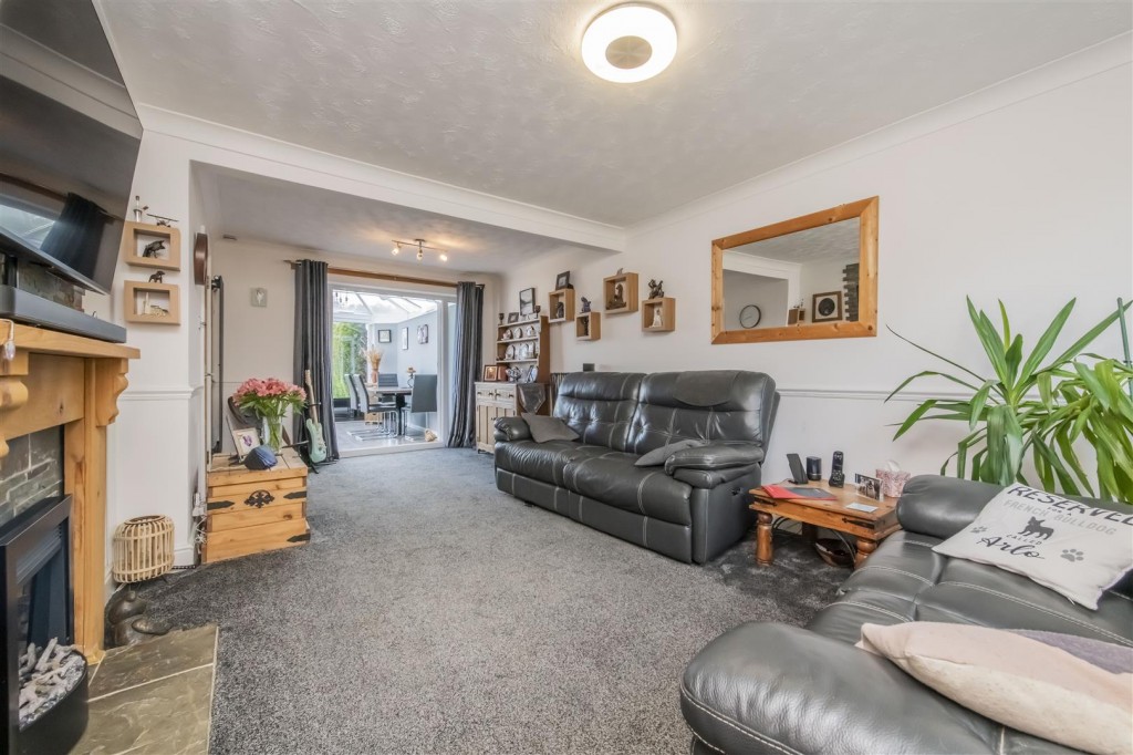 Images for Willow Lane, Stanion, Kettering EAID:oscarjamesapi BID:4
