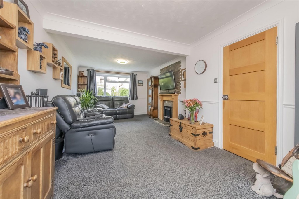 Images for Willow Lane, Stanion, Kettering EAID:oscarjamesapi BID:4