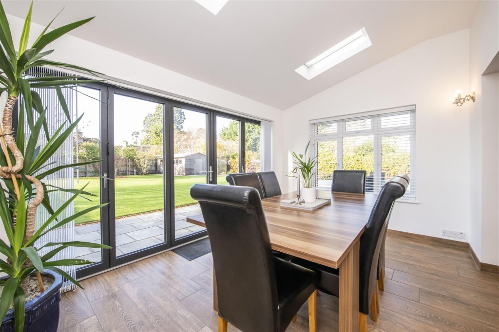 Images for Chelveston Road, Raunds, Wellingborough EAID:oscarjamesapi BID:6
