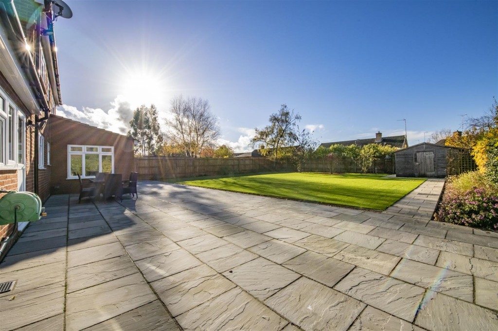 Images for Chelveston Road, Raunds, Wellingborough EAID:oscarjamesapi BID:6