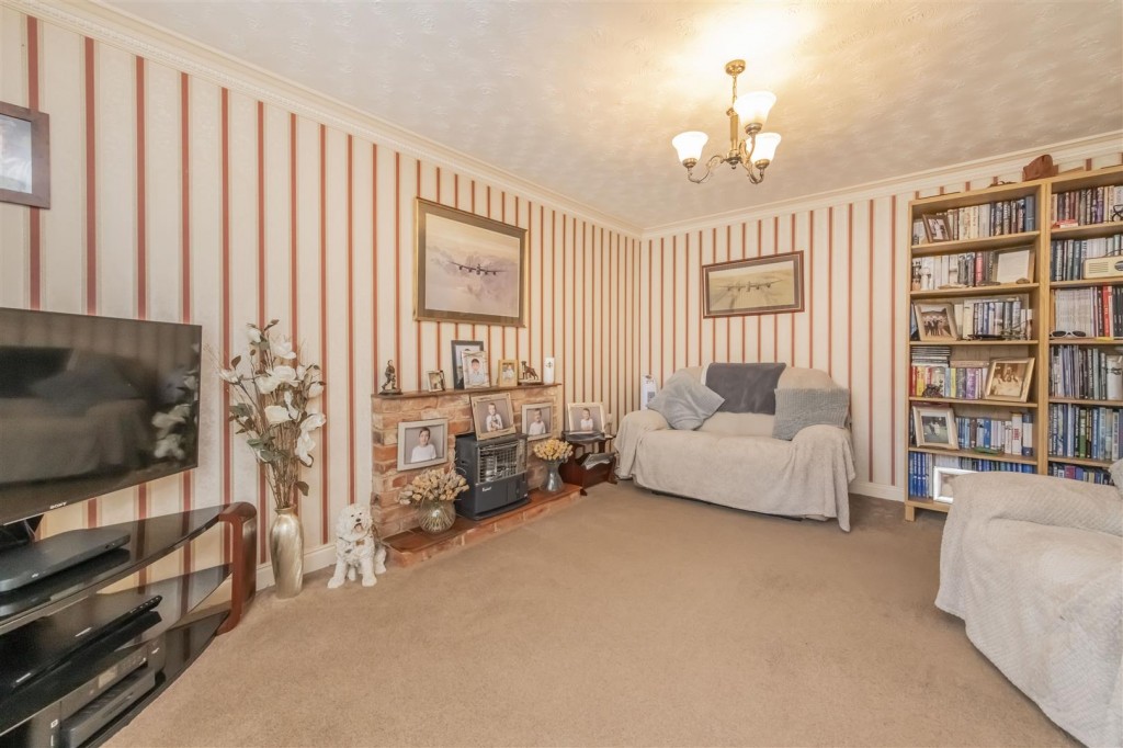 Images for Grimmer Walk, Irthlingborough, Wellingborough EAID:oscarjamesapi BID:6