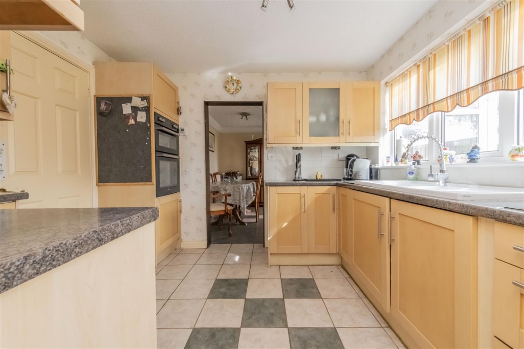 Images for Grimmer Walk, Irthlingborough, Wellingborough EAID:oscarjamesapi BID:6