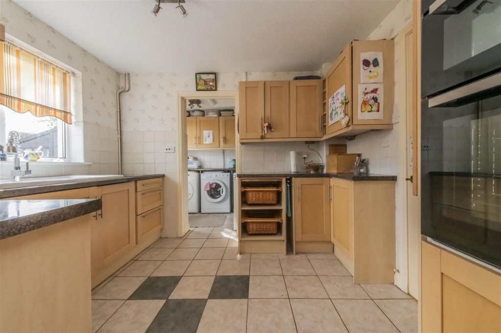 Images for Grimmer Walk, Irthlingborough, Wellingborough EAID:oscarjamesapi BID:6