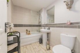 Images for Austin Rise, Burton Latimer