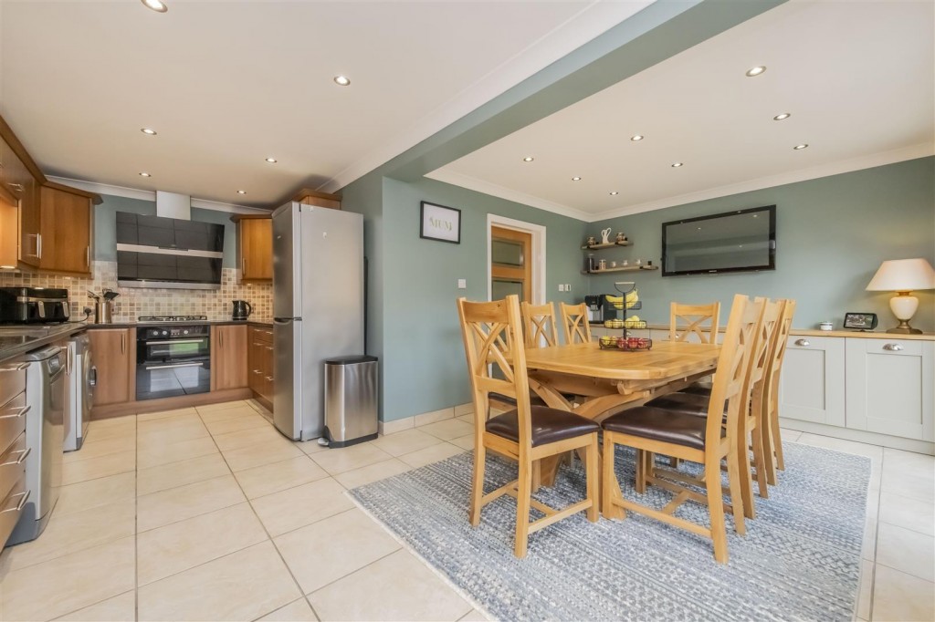 Images for Moore Close, Barton Seagrave EAID:oscarjamesapi BID:2