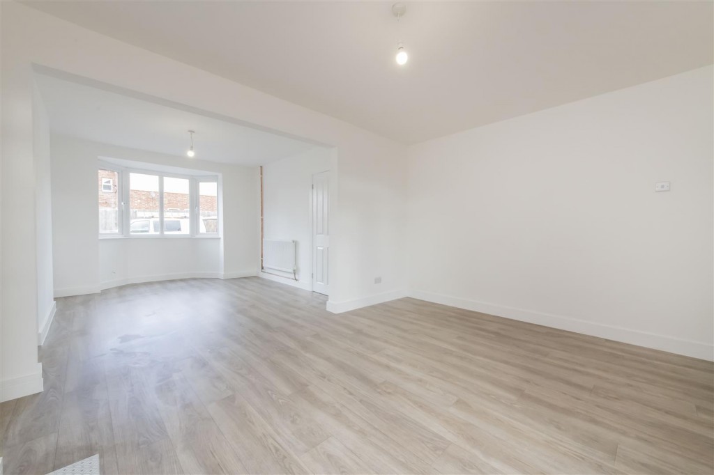 Images for Lancaster Road, Kettering EAID:oscarjamesapi BID:2