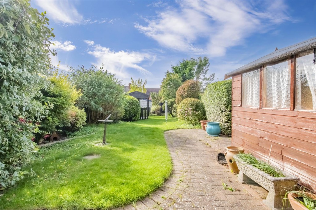 Images for Greville Avenue, Northampton EAID:oscarjamesapi BID:1