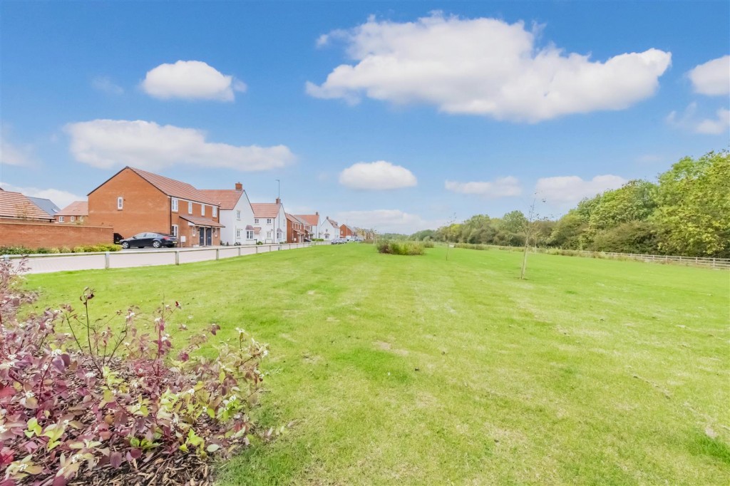 Images for Stag Road, Rothwell EAID:oscarjamesapi BID:2