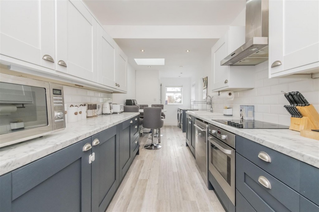 Images for Weedon Road, Northampton EAID:oscarjamesapi BID:1