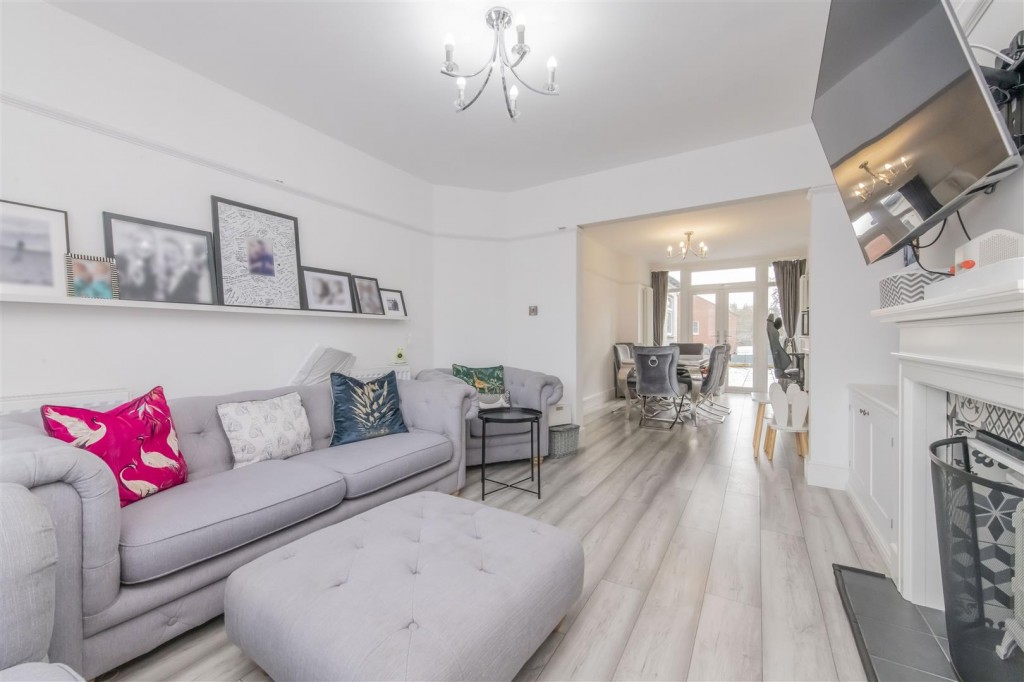 Images for Weedon Road, Northampton EAID:oscarjamesapi BID:1