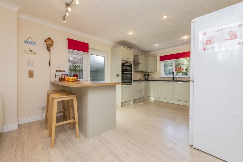 Images for Rose Terrace, Woodford EAID:oscarjamesapi BID:3