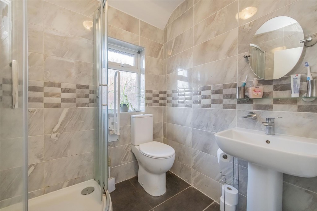 Images for Hazel Road, Kettering EAID:oscarjamesapi BID:2