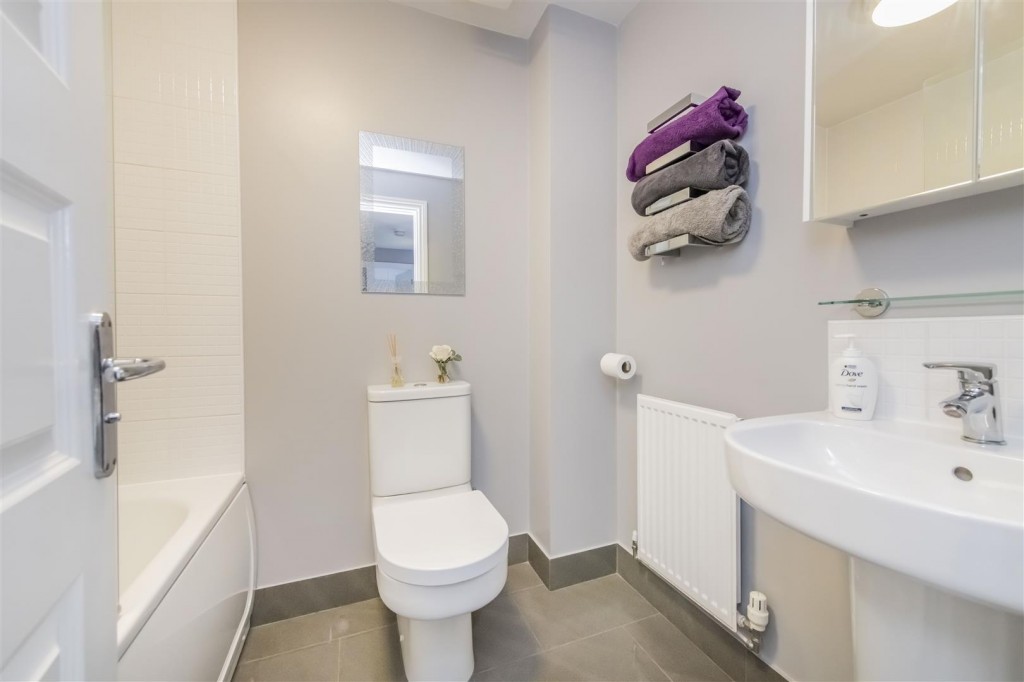 Images for Livingstone Road, Corby EAID:oscarjamesapi BID:4