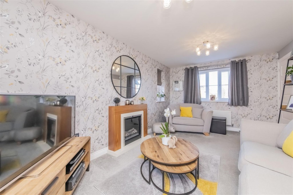 Images for Livingstone Road, Corby EAID:oscarjamesapi BID:4
