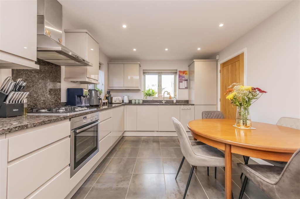 Images for Isemill Road, Burton Latimer EAID:oscarjamesapi BID:3