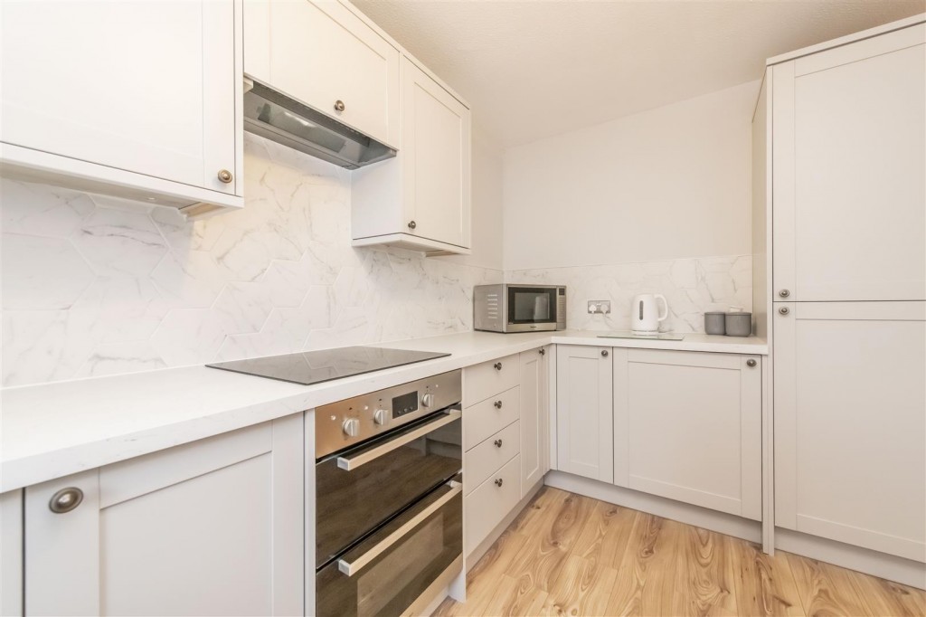 Images for Obelisk Road, Finedon, Wellingborough EAID:oscarjamesapi BID:6