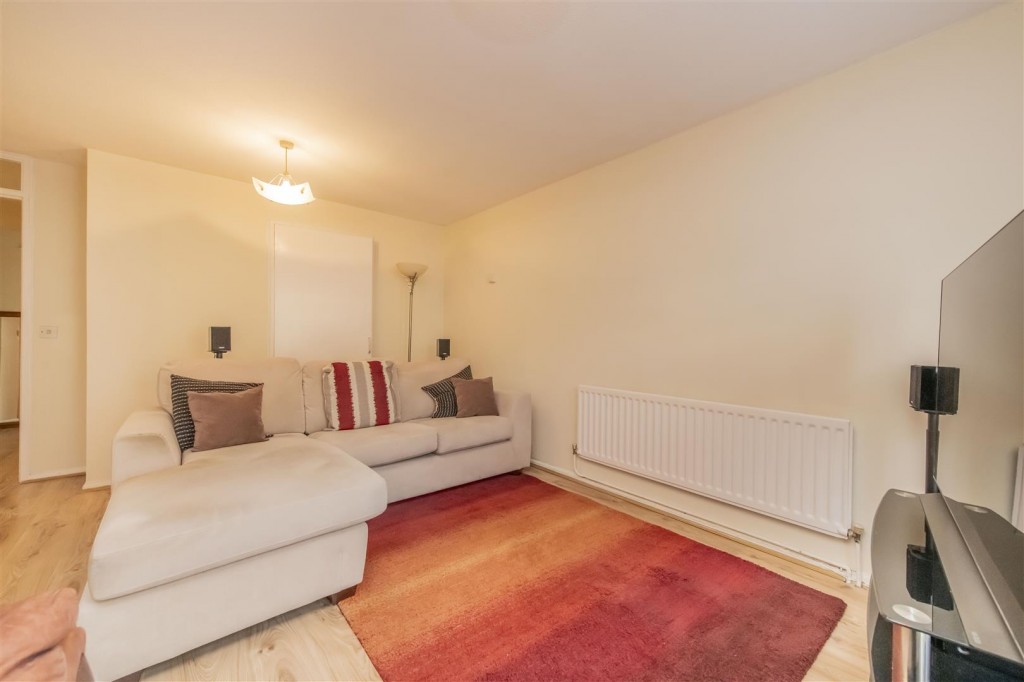 Images for Obelisk Road, Finedon, Wellingborough EAID:oscarjamesapi BID:6